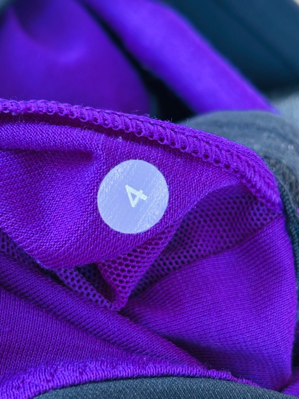 Lululemon Back on track tank purple and grey size 4 - Picture 6 of 6